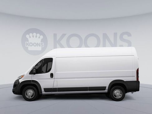 Used 2025 RAM ProMaster 2500 w/ Convenience Group FWD image 2