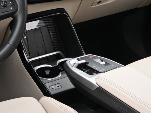 Certified 2025 BMW X1 xDrive28i AWD/4WD image 24