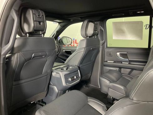 New 2027 Ford Expedition Max Platinum w/ Stealth Appearance Package RWD image 14