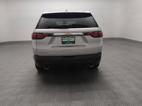 Used 2022 Chevrolet Traverse LS FWD image 6