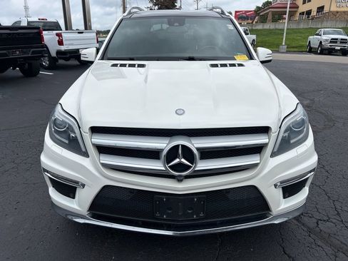 Used 2014 Mercedes-Benz GL 550 4MATIC image 2