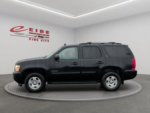 Used 2014 Chevrolet Tahoe LT w/ Luxury Package image 2