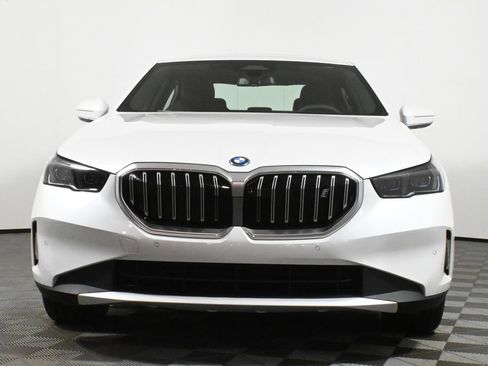 Used 2025 BMW i5 xDrive40 w/ Premium Package image 10