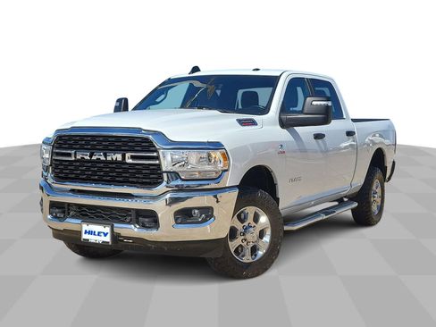 Used 2024 RAM 2500 Big Horn w/ Off Road Package image 4