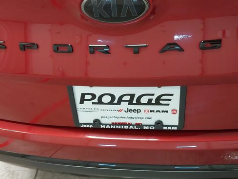 Used 2022 Kia Sportage Nightfall Edition image 32