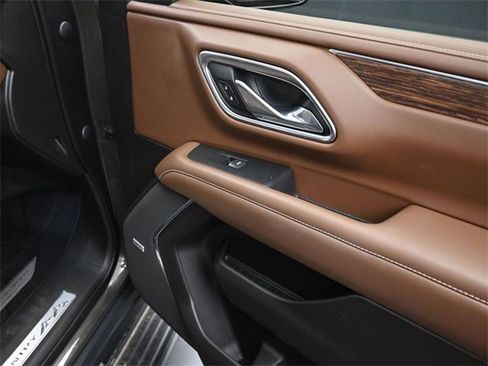 Used 2021 Chevrolet Tahoe High Country image 28