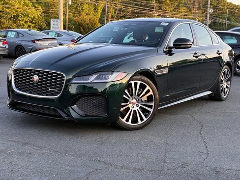 Used 2022 Jaguar XF R-Dynamic SE AWD/4WD image 57