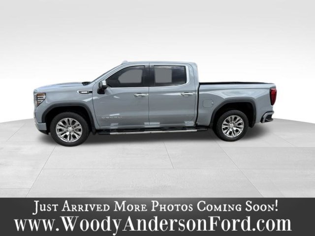 Used 2025 GMC Sierra 1500 Denali w/ Technology Package AWD/4WD image 3