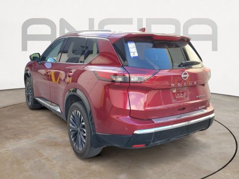 Certified 2024 Nissan Rogue Platinum w/ Platinum Premium Package FWD image 12