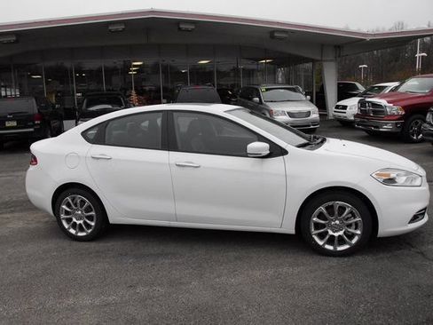 Used 2015 Dodge Dart Limited FWD image 2
