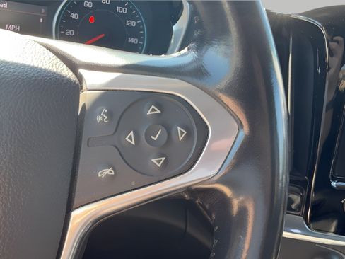 Used 2021 Chevrolet Traverse LT AWD/4WD image 43