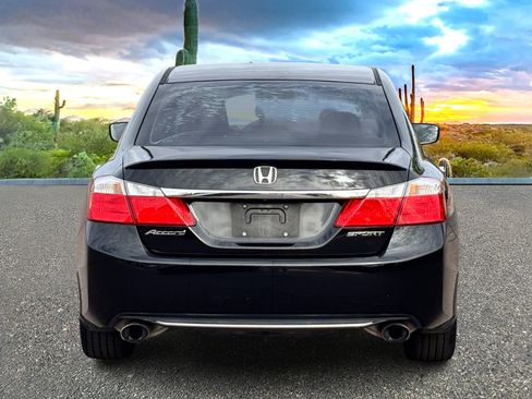 Used 2015 Honda Accord Sport image 5