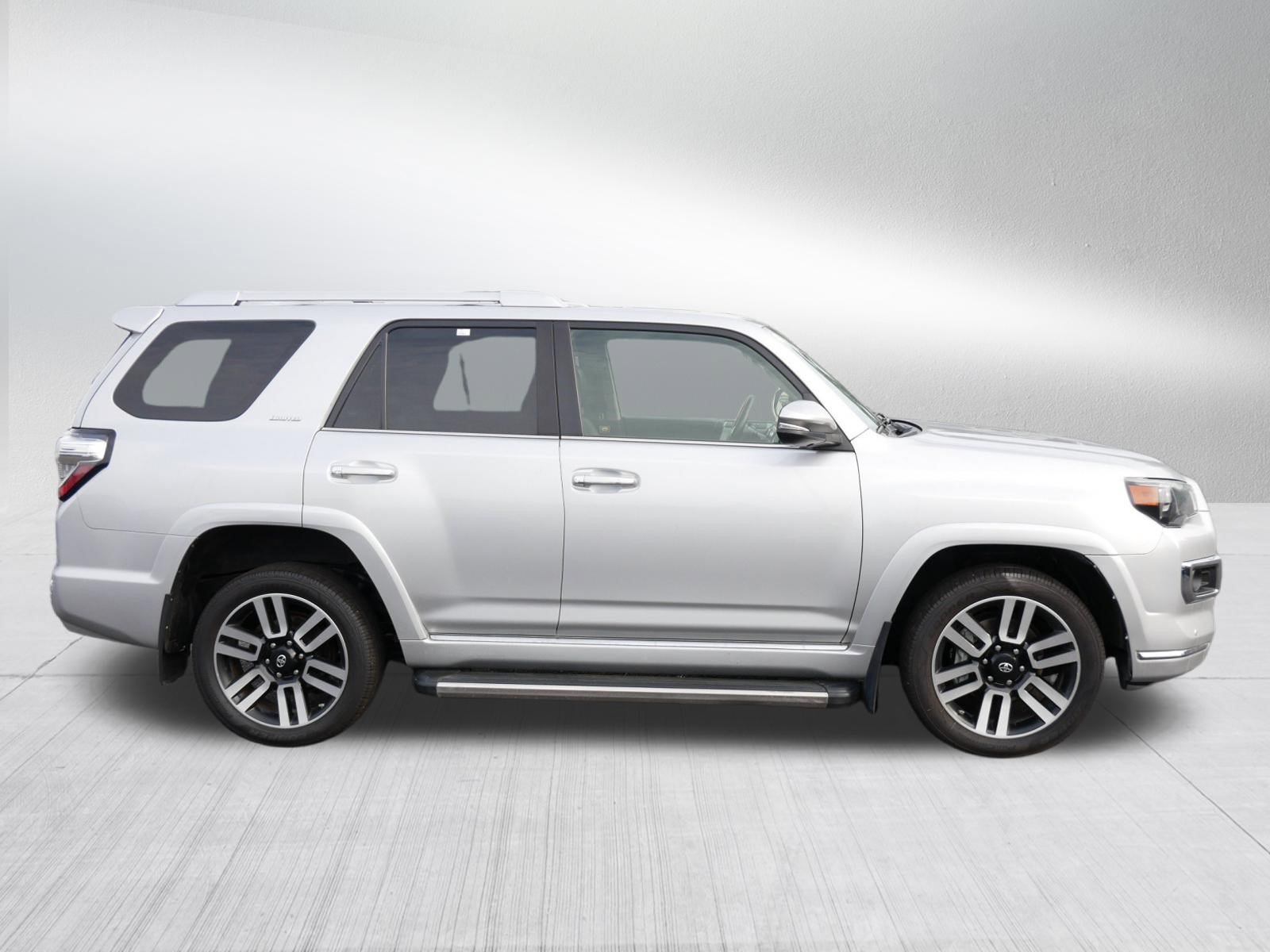 Used 2018 Toyota 4Runner Limited AWD/4WD image 8