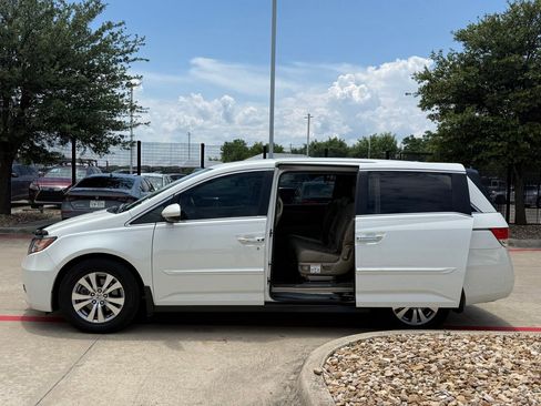 Used 2016 Honda Odyssey EX-L image 3