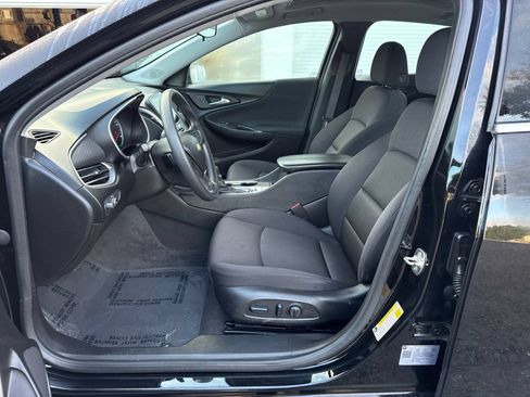 Used 2024 Chevrolet Malibu LT FWD image 9