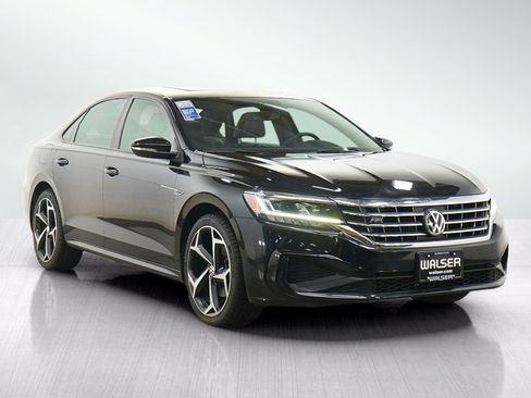 Used 2022 Volkswagen Passat 2.0T R-Line FWD image 7