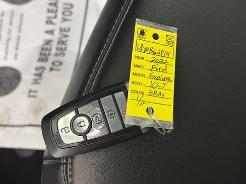 Used 2022 Ford Explorer XLT w/ Equipment Group 202A image 34