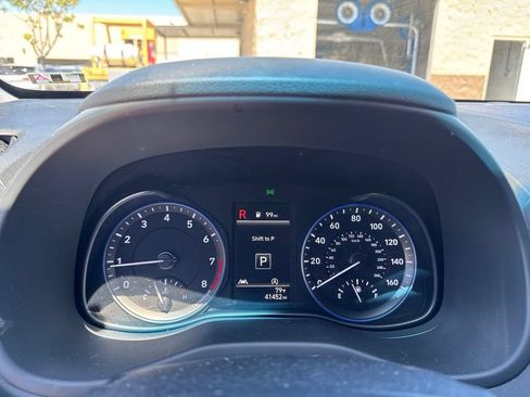 Certified 2022 Hyundai Kona SEL AWD/4WD image 10
