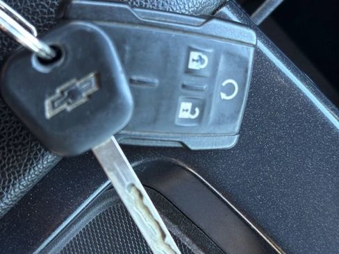 Used 2017 Chevrolet Silverado 1500 LT w/ All Star Edition image 40