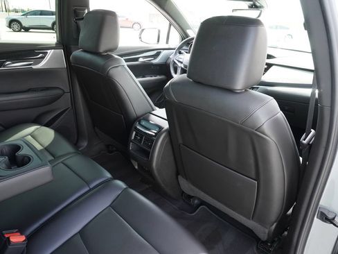 Certified 2024 Cadillac XT5 Premium Luxury w/ Technology Package AWD/4WD image 10