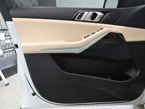Used 2019 BMW X5 xDrive40i w/ Convenience Package AWD/4WD image 19