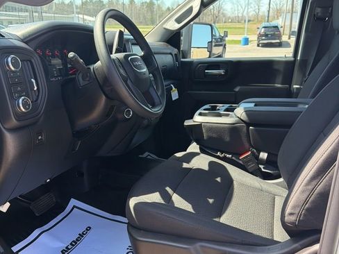 New 2026 GMC Sierra 2500 Pro image 11