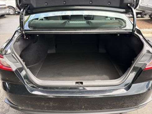 Used 2025 Toyota Camry SE FWD image 33