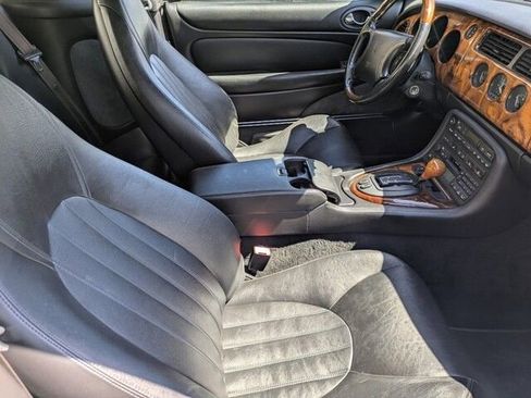 Used 1998 Jaguar XK8 Convertible image 29