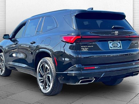 Used 2025 Buick Enclave Sport Touring image 11