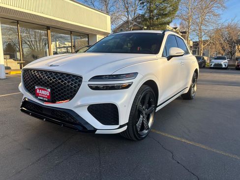 Used 2025 Genesis GV70 3.5T Sport w/ Sport Prestige Package image 13