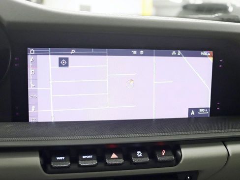 Used 2020 Porsche 911 Carrera 4S image 18