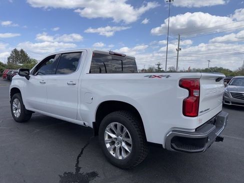 Used 2019 Chevrolet Silverado 1500 LTZ w/ LTZ Premium Package AWD/4WD image 5
