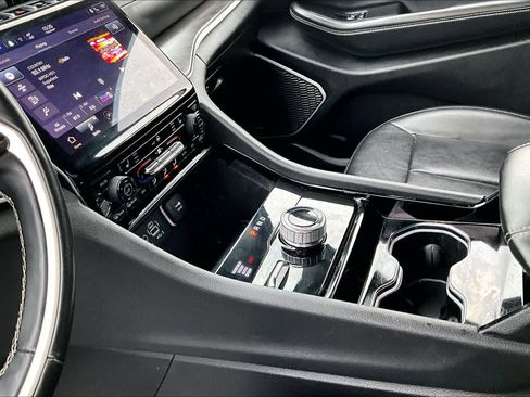 Used 2021 Jeep Grand Cherokee L Limited image 15