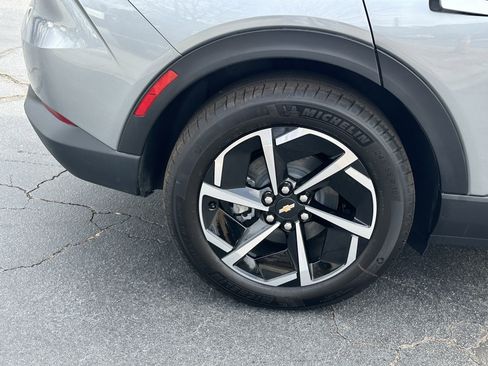 New 2026 Chevrolet Equinox EV LT image 19