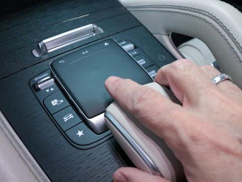 Used 2023 Mercedes-Benz GLS 450 4MATIC SUV image 23