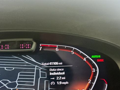 Used 2022 BMW 530i w/ Premium Package image 18