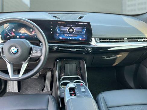 Used 2025 BMW X1 xDrive28i image 25