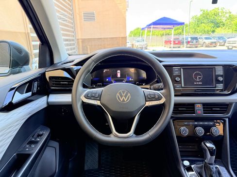 Used 2024 Volkswagen Taos S AWD/4WD image 18