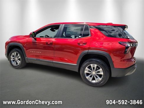 New 2026 Chevrolet Equinox LT image 3