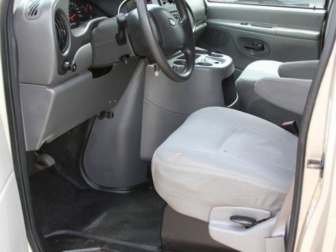 Used 2008 Ford E-150 and Econoline 150 RWD image 20