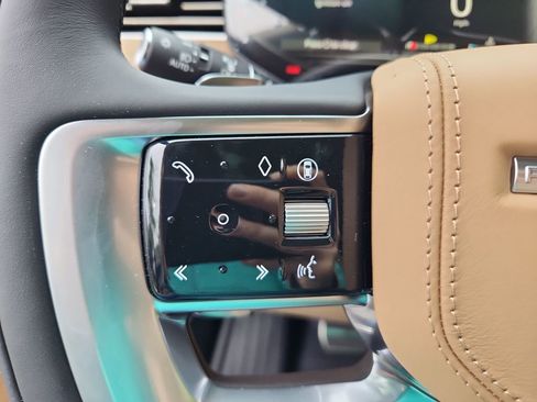 New 2026 Land Rover Range Rover Long Wheelbase SE AWD/4WD image 19