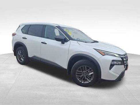 Certified 2025 Nissan Rogue S AWD/4WD image 1