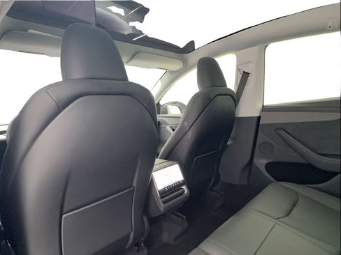 Used 2026 Tesla Model Y AWD image 21