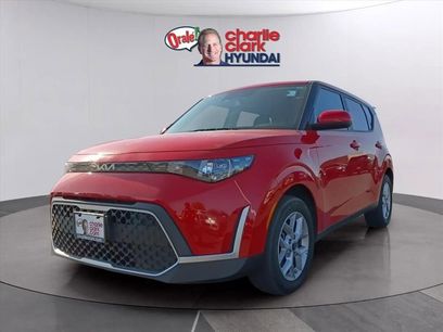 Used 2025 Kia Soul LX w/ LX Technology Package