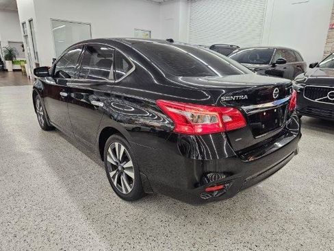 Used 2019 Nissan Sentra SV w/ Special Edition Package FWD image 6