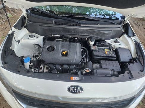 Used 2021 Kia Seltos S image 10