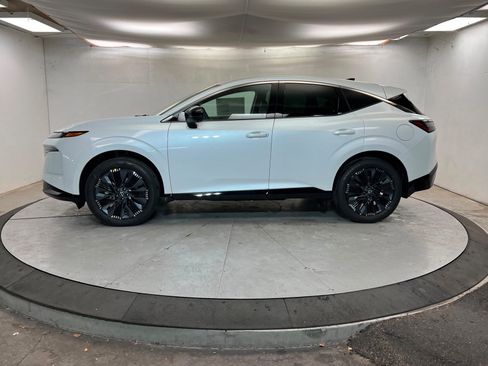 New 2026 Nissan Murano Platinum w/ Cargo Package image 2