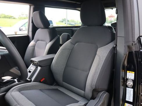 New 2026 Ford Bronco 2-Door w/ Sasquatch Package AWD/4WD image 16
