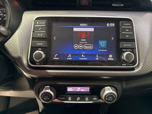 Used 2019 Nissan Kicks SV FWD image 13