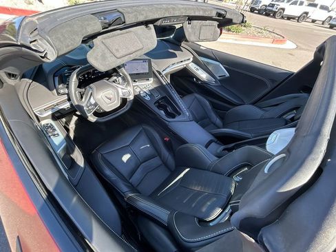 Used 2023 Chevrolet Corvette Stingray Premium Cpe w/ Z51 Performance Package image 19